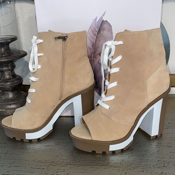 ❤️BRAND NEW Jessica Simpson Lizzah Booties - Picture 3 of 9